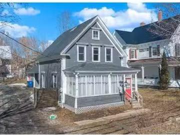 126 Broadway St, Woodstock, NB, E7M 1C2 house for sale List.