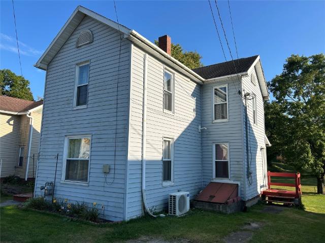 126 E ERIE Street