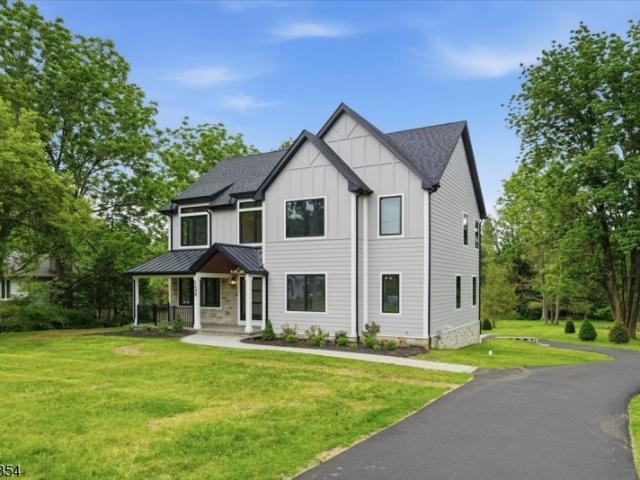 126 Emerson Ln