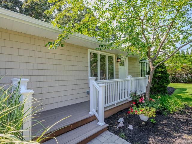 126 Holiday Boulevard