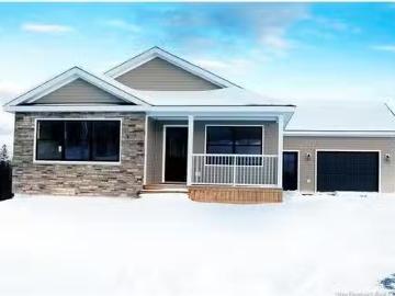 126 Hetherington Crt, Woodstock, NB, E7M 0G9 house for sale.