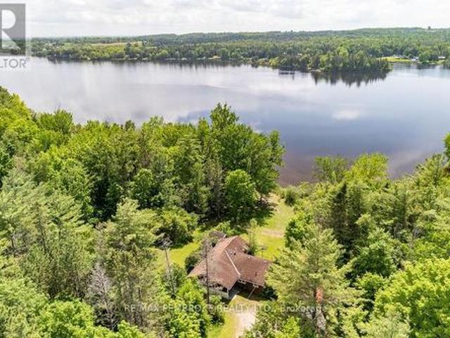 126 Hilltop Drive, Whitewater Region, ON, K0J 2L0 house for sale | Listing ID X13444 | Royal LePage