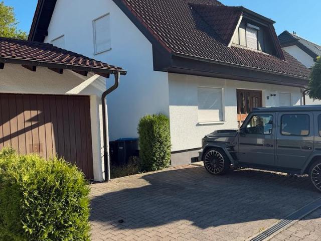 126 m² Maisonette Wohnung Balkon, Freisitz & Garage