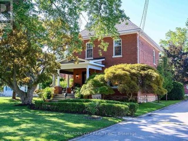 126 Main Street E, Grimsby, ON, L3M 1N8 house for sale | Listing ID X13799 | Royal LePage