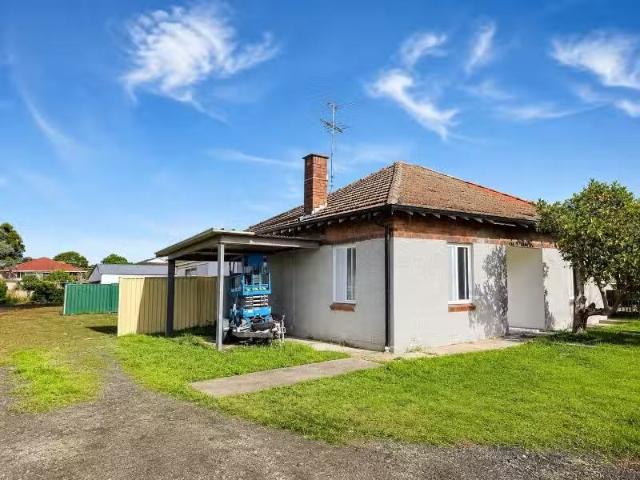 126 Mcburney Road, Cabramatta House for rent Listed by Benji.