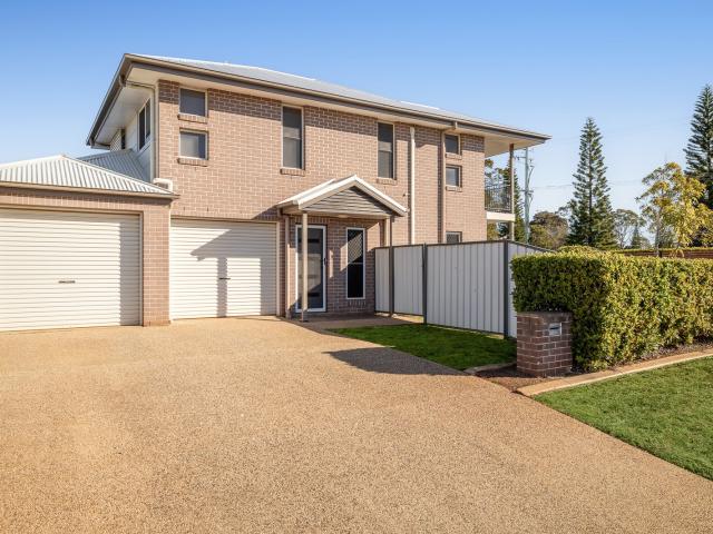 1/26 McMorrow Street, Kearneys Spring, QLD 4350 Townhouse for Rent Ray White Toowoomba Real Estate