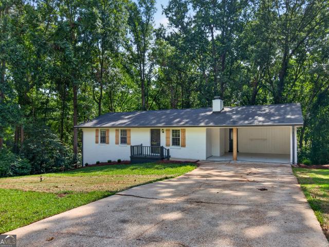 126 N Lake Drive