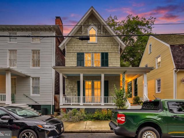 126 S Commerce Street