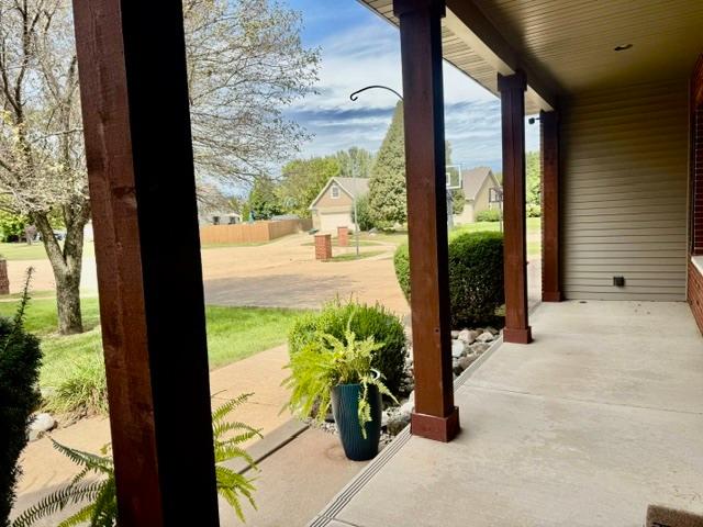 126 Parkside Court