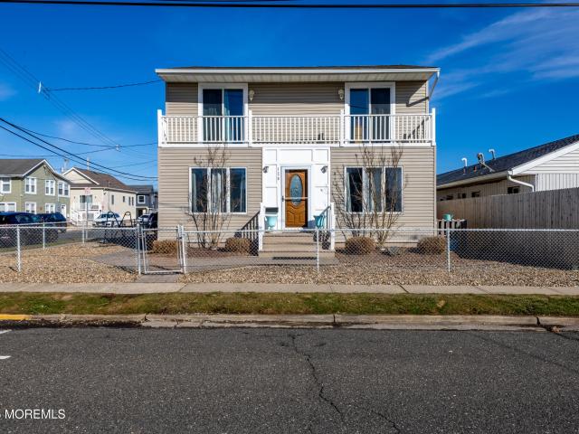 126 Randall Avenue