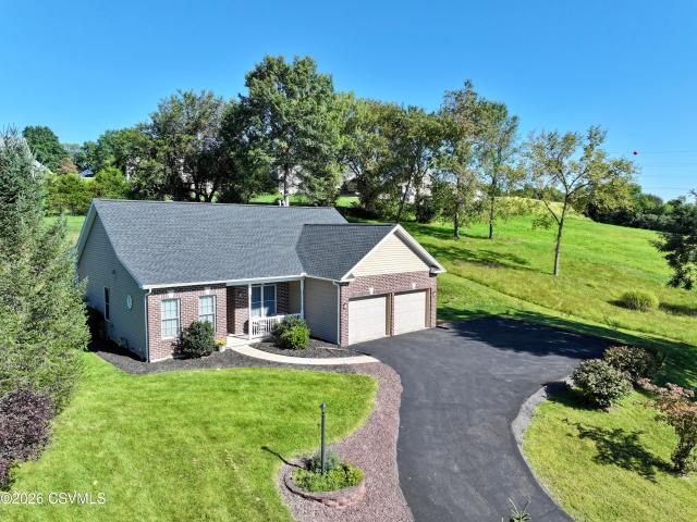 126 REAGAN Circle