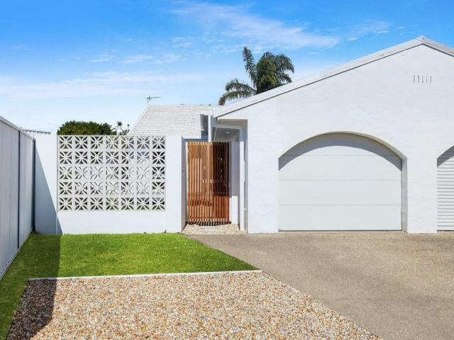 1/26 Wagtail Court, Burleigh Waters, QLD 4220