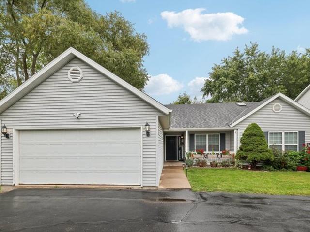 126 Thomson Ln, Oregon, WI 53575