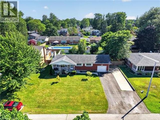 126 Victoria Avenue, Dunnville, ON, N1A 1A5 house for sale | Listing ID 40846 | Royal LePage