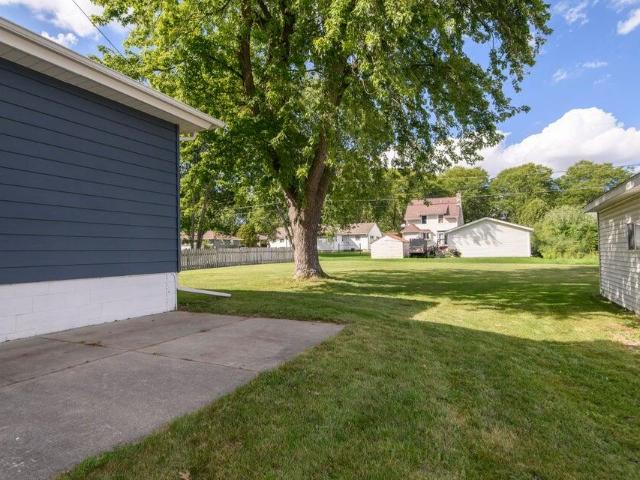 12744 W Fairmount Ave