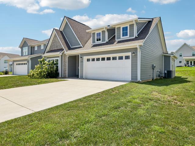 1274 Neyland Circle