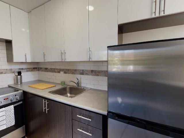 1276 Dorchester 1 Bedroom Apartment for Rent at 1276 Dorchester Ave, Ottawa, ON K1Z 8E6 Carlington