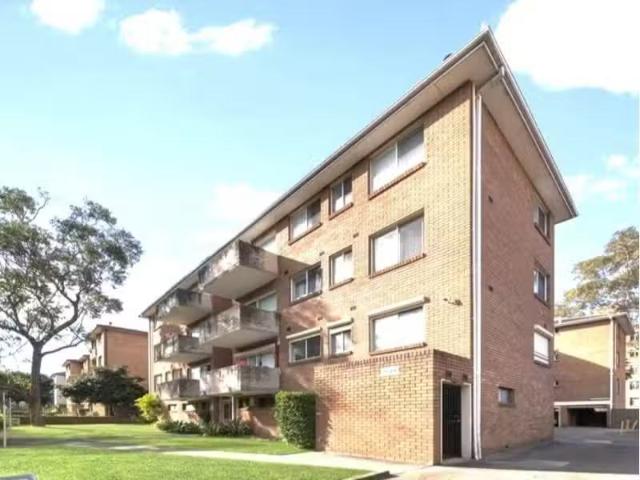 12/76 84 Bigge Street, Liverpool Apartment for rent Listed by.