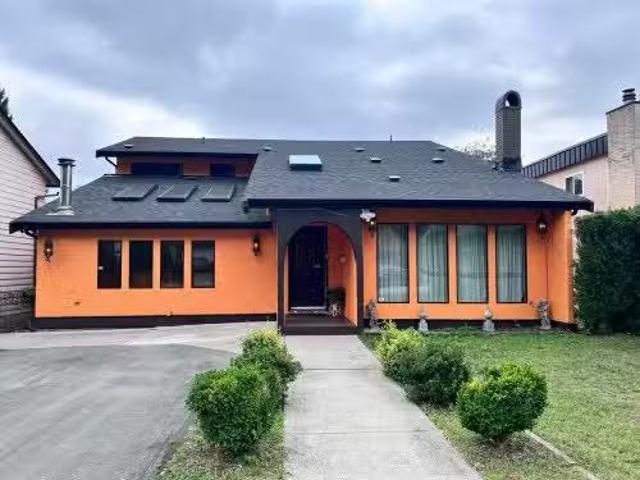 1278 Oriole Place, Port Coquitlam, BC, V3B 5K5 Luxury House.