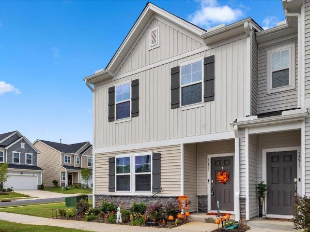 1279 Willow Tree Way