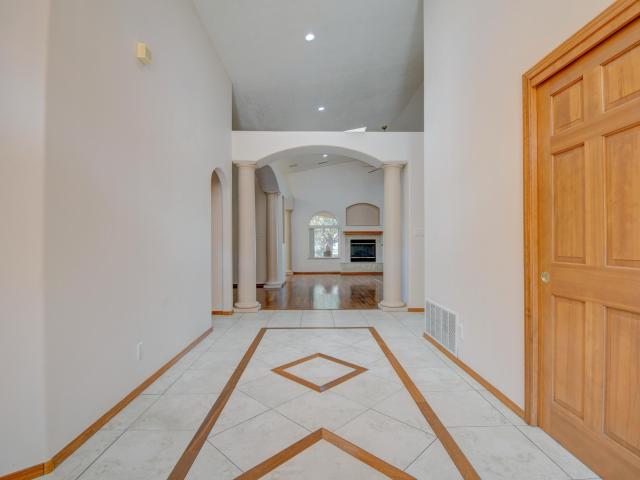12700 Punta De Vista Place NE