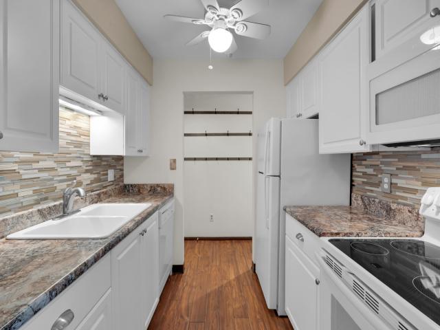 1270 Wisconsin St, Unit 203A