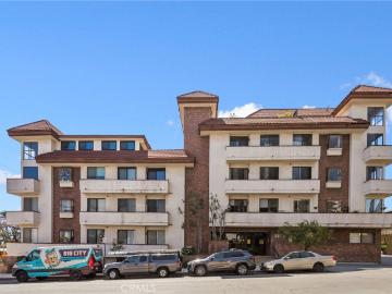 1271 Granville Ave, Unit 102, Los Angeles, CA 90025 | MLS #AR26077