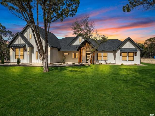 1271 View Ridge Rd, Pipe Creek, TX 78063 | MLS #1944
