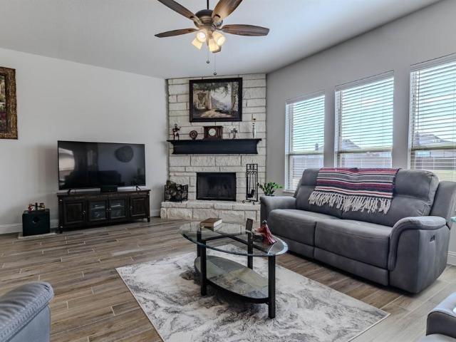 12729 Caliber Dr, Godley, TX 76044 | MLS #21183