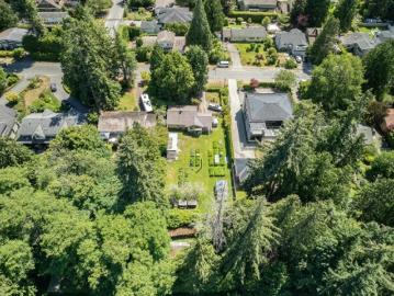1272 Avenue, Surrey, BC, V4A 2B9 house for sale | Listing ID R3139 | Royal LePage