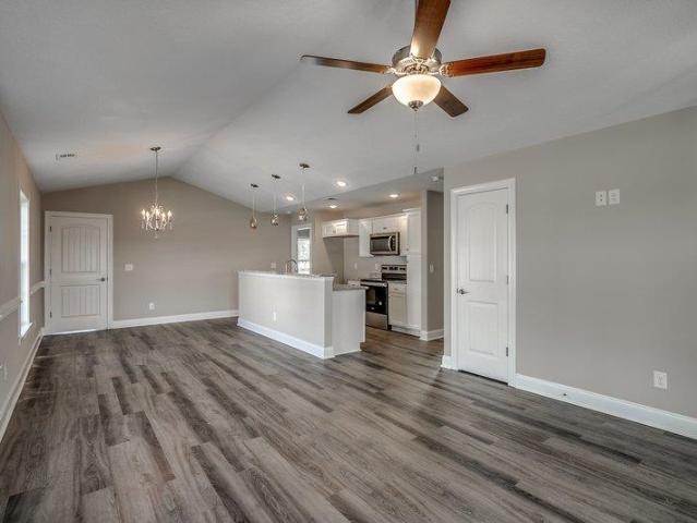 1272 Blue Moon Dr
