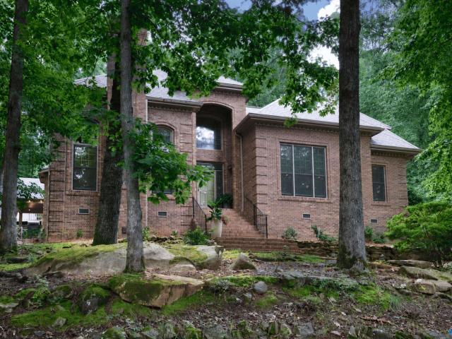 1273 Becket Drive SE