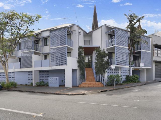 1/273 Boundary Street, Spring Hill