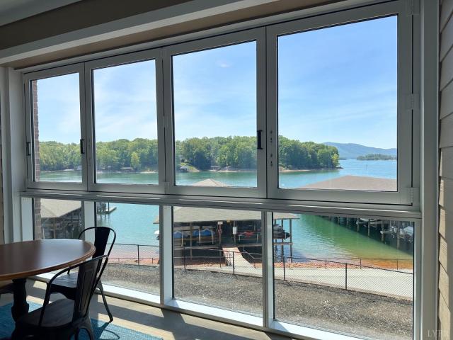 1273 Graves Harbor Trail # 312