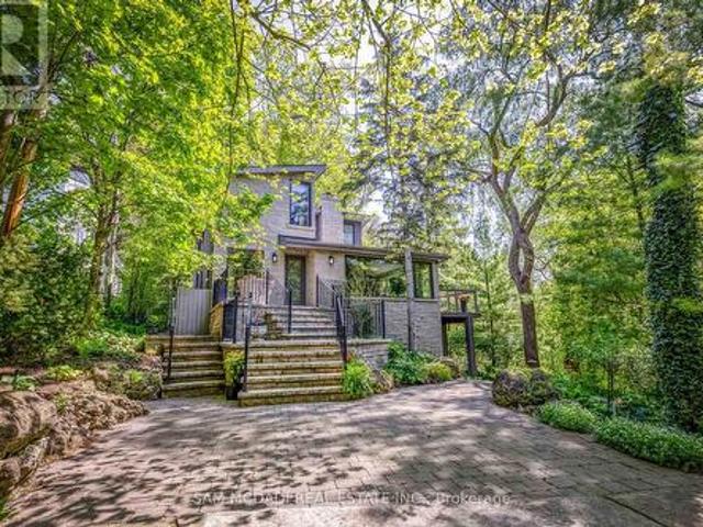 1273 Queen Victoria Avenue, Mississauga, ON, L5H 3H2 house for sale | Listing ID W13543 | Royal LePage
