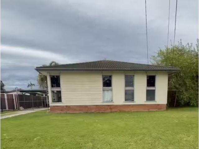 127 Carlisle Ave, HEBERSHAM House for rent Listed by Rosie Du.