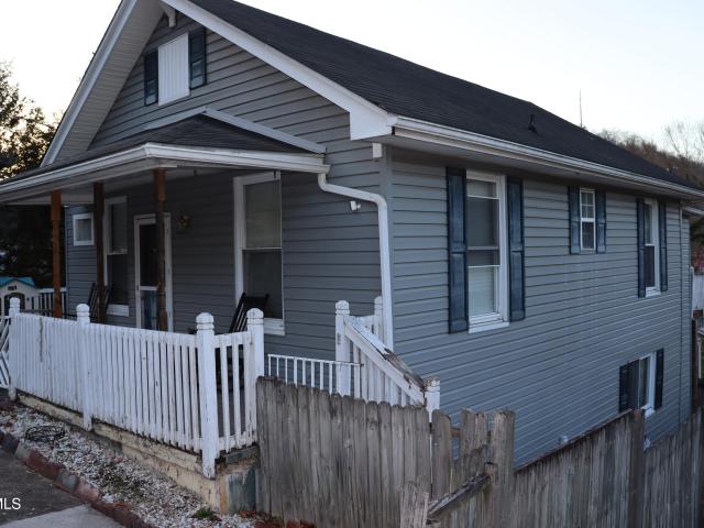 127 Brown Street