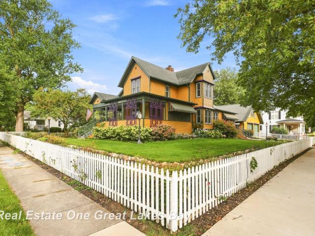 127 E North Street