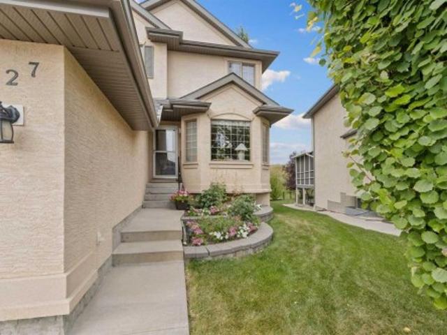 127 Edgeridge Close Nw, Calgary, AB, T3A 6K4 house for sale | Listing ID A2342 | Royal LePage