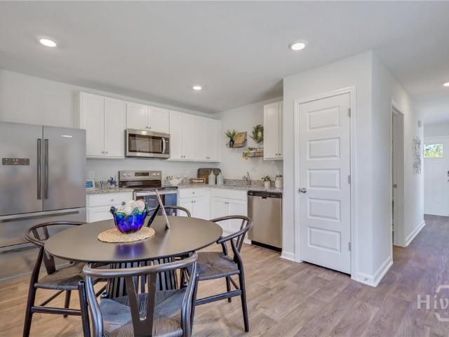 127 Hollingsworth Loop