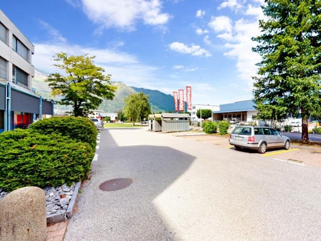 127 m² di spazio pronto all’uso – Magazzino in affitto a Quartino