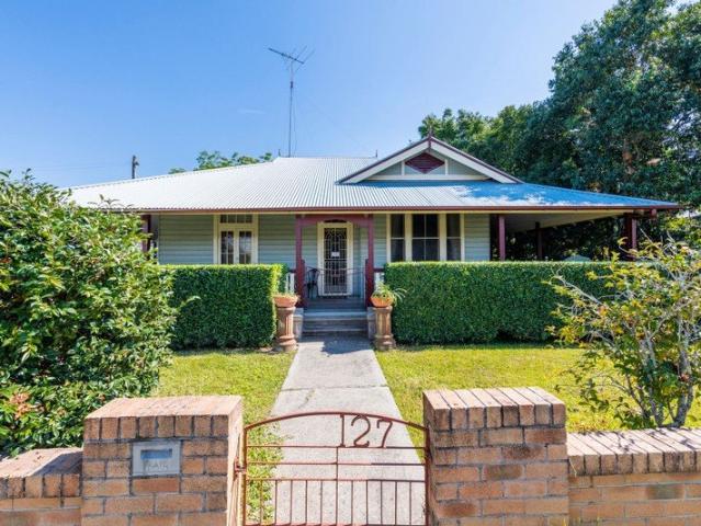 127 Mary Street Historic Home