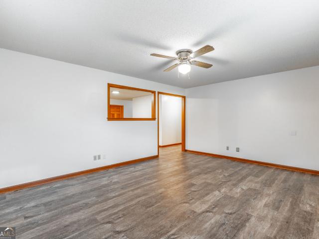 127 S Center Street
