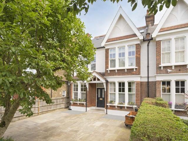 127 Rodenhurst Road, London, SW4 8AF, United Kingdom | 6 bed duplex for rent #138147374 | Rentberry