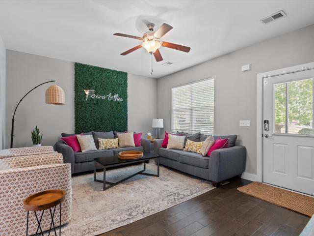127 Rosewood Hills Drive