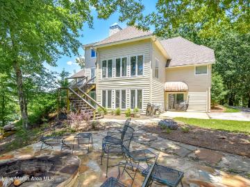 Tallapoosa County, Alabama, USA - Deck