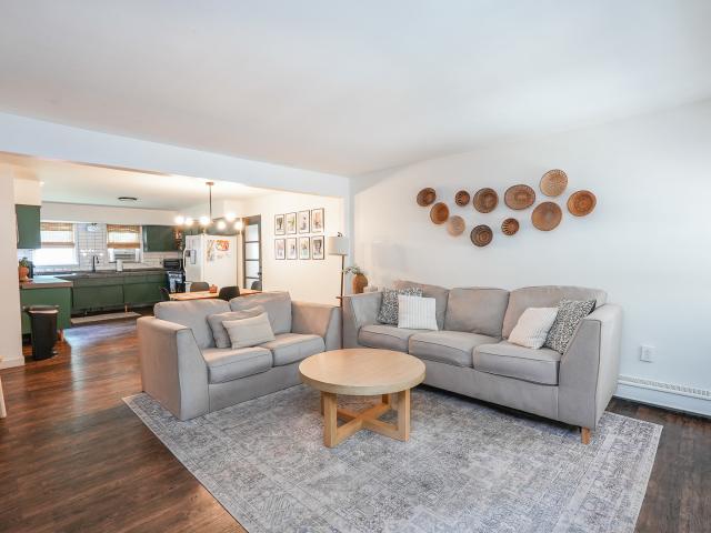 127 W Fourth Street