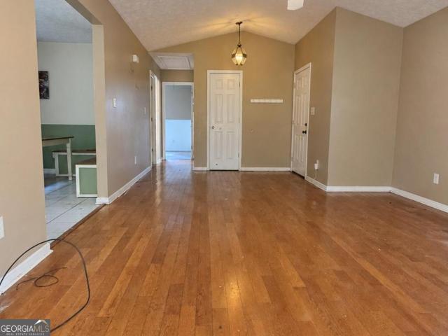 127 Woodridge Circle