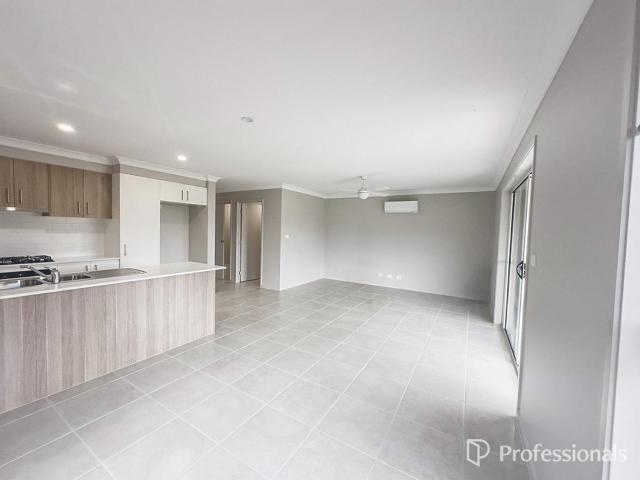 1/27 Wattle StreetKootingal NSW 2352, Australia