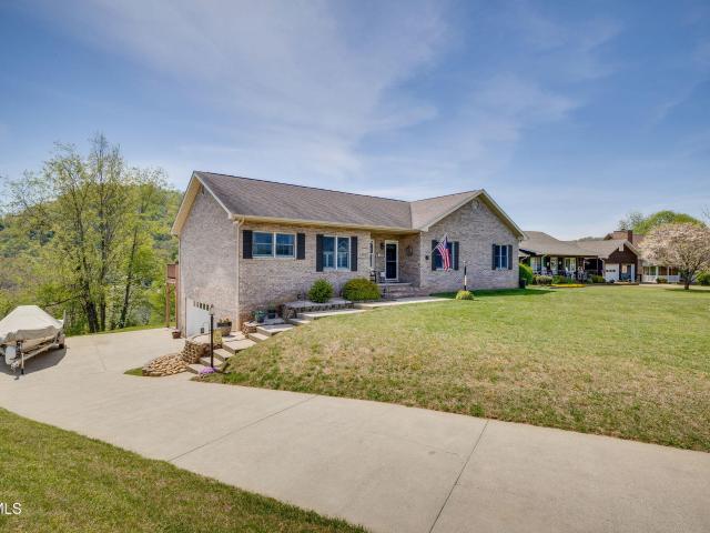127 West Lake Drive